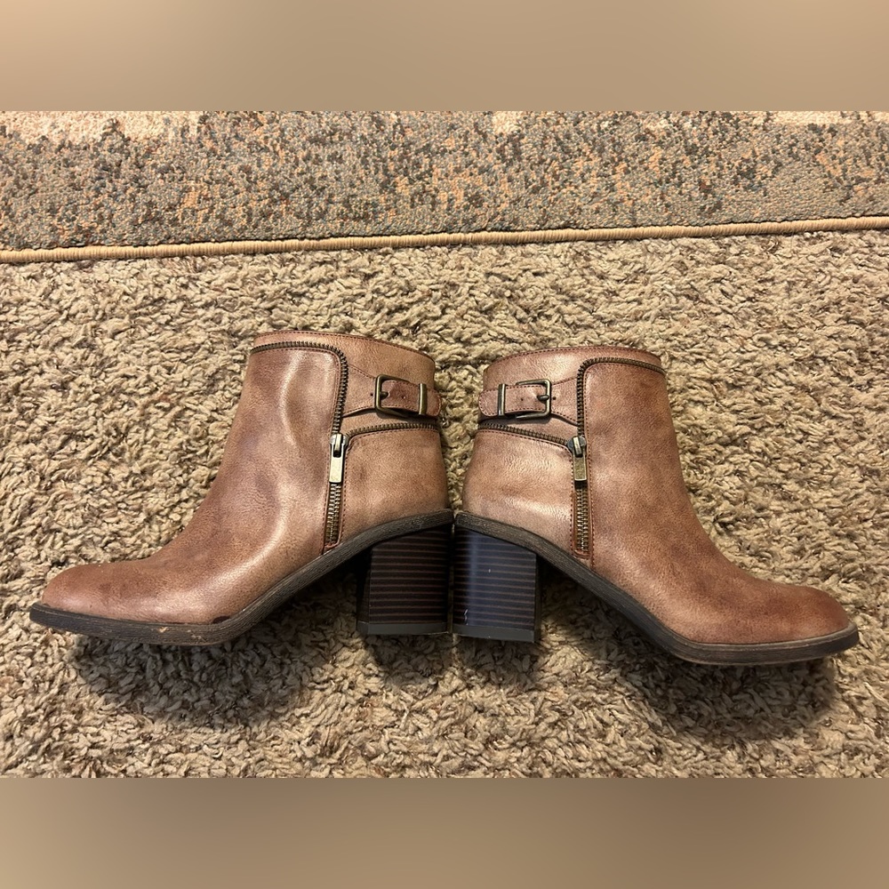 Gianni bini 7.5 boots worn once